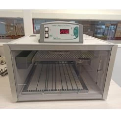 Couveuse Automatique Digitale Poule Cip Cip 40 Mini LED PVC Capacité 40 œufs - FIEM 10 Couveuse Automatique Digitale Poule Cip Cip 40 Mini LED PVC Capacité 40 œufs - FIEM -Poulailler Série Magasin couveuse automatique cip cip 40 mini led pvc fiem face