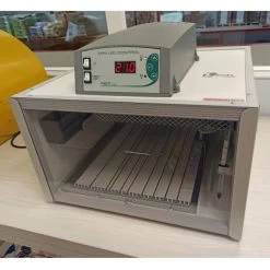Couveuse Automatique Digitale Poule Cip Cip 40 Mini LED PVC Capacité 40 œufs - FIEM 11 Couveuse Automatique Digitale Poule Cip Cip 40 Mini LED PVC Capacité 40 œufs - FIEM -Poulailler Série Magasin couveuse automatique cip cip 40 mini led pvc fiem profil