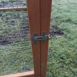 Parc Grillagé Pour Poulailler Farmer L Et XL Bois FSC 19 Parc Grillagé Pour Poulailler Farmer L Et XL Bois FSC -Poulailler Série Magasin extension poulailler farmer bois fsc verrou metal