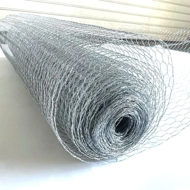 Grillage Poulailler Acier Galvanisé à Chaud Triple Torsion 25m X 1,5m épaisseur 0,8 Mm - Zen Farm 6 Grillage Poulailler Acier Galvanisé à Chaud Triple Torsion 25m X 1,5m épaisseur 0,8 Mm - Zen Farm – Image 4