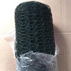 Grillage Poulailler Acier Galvanisé à Chaud Triple Torsion PVC Vert 25m X 1m épaisseur 0,8 Mm - Zen Farm 11 Grillage Poulailler Acier Galvanisé à Chaud Triple Torsion PVC Vert 25m X 1m épaisseur 0,8 Mm - Zen Farm -Poulailler Série Magasin grillage galva pvc vert detail 1 5