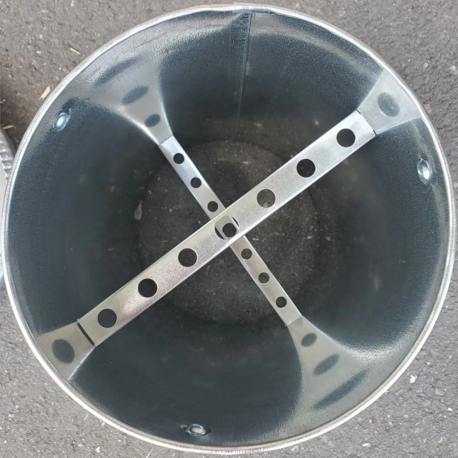 Mangeoire Galva Silo 5Kg + Couvercle 5 Mangeoire Galva Silo 5Kg + Couvercle – Image 3