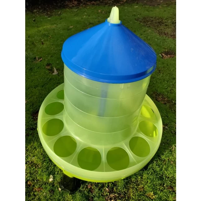 Gaun Mangeoire Poule à Pieds En Plastique Recyclé Eco 12Kg 4 Gaun Mangeoire Poule à Pieds En Plastique Recyclé Eco 12Kg – Image 2