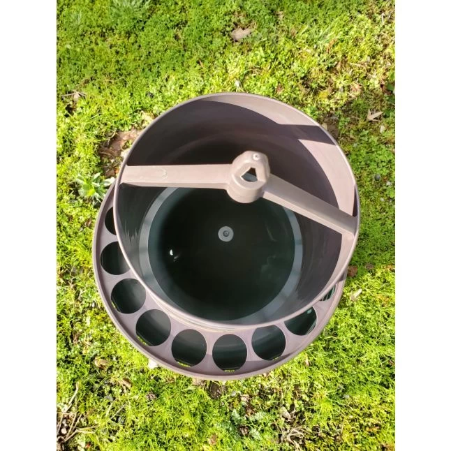 Gaun Mangeoire Poule à Pieds En Plastique Recyclé Eco 4Kg 5 Gaun Mangeoire Poule à Pieds En Plastique Recyclé Eco 4Kg – Image 3