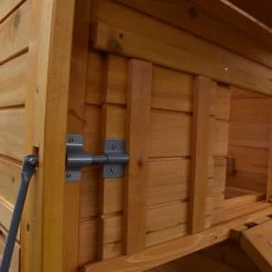 Poulailler Orava Toit Shingle Ouvrant 2 à 4 Poules 33 Poulailler Orava Toit Shingle Ouvrant 2 à 4 Poules -Poulailler Série Magasin orava vue m canisme porte ouverte