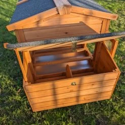 Poulailler Chabo Toit Shingle 2 à 4 Poules 20 Poulailler Chabo Toit Shingle 2 à 4 Poules -Poulailler Série Magasin poulailler chabo vue focus pondoir 2