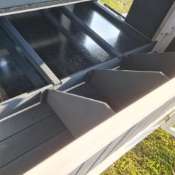 Poulailler Deluxe Bleu Toit Shingle Gris 10 à 12 Poules 29 Poulailler Deluxe Bleu Toit Shingle Gris 10 à 12 Poules -Poulailler Série Magasin poulailler deluxe 12 poules bleu zoom pondoirs