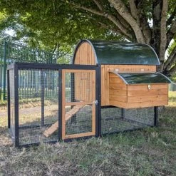 Parc Grillagé Pour Poulailler Finlandais 12 Parc Grillagé Pour Poulailler Finlandais -Poulailler Série Magasin poulailler finlandais toit tole isole 4 a 8 poules avec extension cote 1