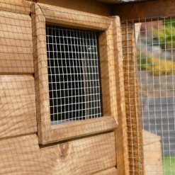 Poulailler Houdan XL Sur Pilotis Toit Shingle Noir 6 Poules Bois Epicéa 13 Poulailler Houdan XL Sur Pilotis Toit Shingle Noir 6 Poules Bois Epicéa -Poulailler Série Magasin poulailler houdan xl pilotis vue fenetre