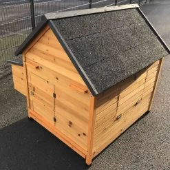 Poulailler Cémani XL Toit Shingle Noir 6 à 10 Poules 10 Poulailler Cémani XL Toit Shingle Noir 6 à 10 Poules -Poulailler Série Magasin poulailler landais toit noir vue 34 dos