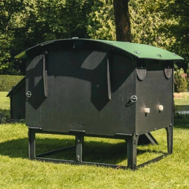 Poulailler Nestera Sur Pieds Taille L Plastique Recyclé 8 à 15 Poules 5 Poulailler Nestera Sur Pieds Taille L Plastique Recyclé 8 à 15 Poules – Image 3