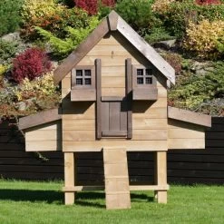 Poulailler Suisse XL Toit Shingle 8 à 10 Poules Bois Epicéa 17 Poulailler Suisse XL Toit Shingle 8 à 10 Poules Bois Epicéa -Poulailler Série Magasin poulailler suisse epicea face avant