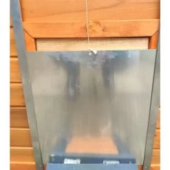 Poulailler Sussex XL Toit Shingle Noir Ouvrant 6 à 10 Poules Bois FSC 38 Poulailler Sussex XL Toit Shingle Noir Ouvrant 6 à 10 Poules Bois FSC -Poulailler Série Magasin poulailler sussex avec portier automatique detail