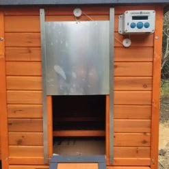 Poulailler Sussex L Toit Shingle Noir Ouvrant 4 à 6 Poules Bois FSC 29 Poulailler Sussex L Toit Shingle Noir Ouvrant 4 à 6 Poules Bois FSC -Poulailler Série Magasin poulailler sussex avec portier automatique 2