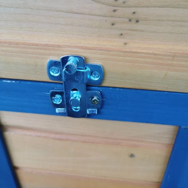 Poulailler Sussex XL Toit Shingle Noir Ouvrant 6 à 10 Poules Bois FSC 10 Poulailler Sussex XL Toit Shingle Noir Ouvrant 6 à 10 Poules Bois FSC – Image 8