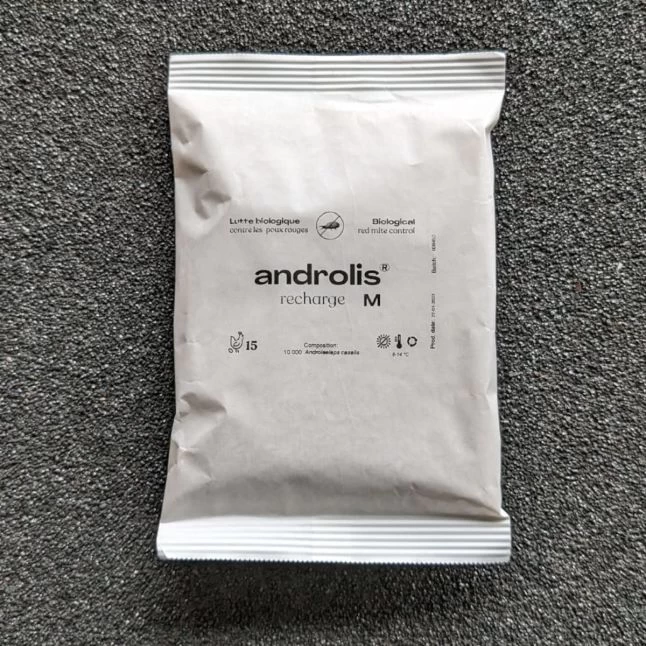 Anti Poux Rouges Biologique Pour Poule Et Oiseaux Androlis Recharge M - Bestico 3 Anti Poux Rouges Biologique Pour Poule Et Oiseaux Androlis Recharge M - Bestico