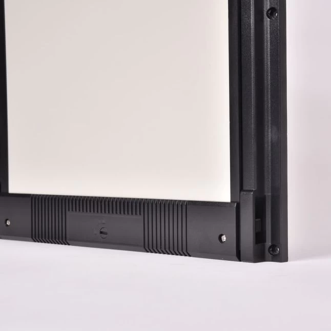 Trappe Sécurité Pour Poulailler Avec Loquet De Verrouillage Taille Unique - Zen Farm 4 Trappe Sécurité Pour Poulailler Avec Loquet De Verrouillage Taille Unique - Zen Farm – Image 2